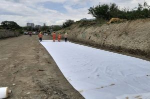 Geotextil de alto m&oacute;dulo PET para CBR menor a 3%, Geomatrix